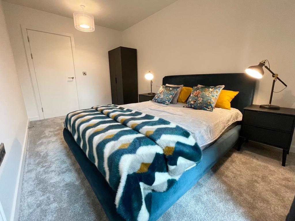 Bedroom 2 - inc King