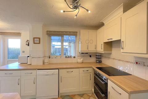 14 Cabin Close, Carlton Colville, Lowestoft, NR33 8GW