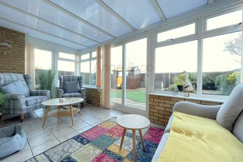 14 Cabin Close, Carlton Colville, Lowestoft, NR33 8GW