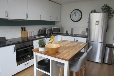 31 Francis Road, Wallington, SM6 9AS