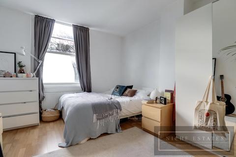 3 bedroom duplex to rent - Royal College Street, London, NW1