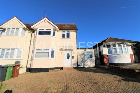 4 bedroom semi-detached house for sale, Sunnybank Road, Potters Bar EN6