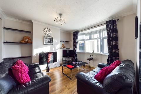 6 Cedar Avenue, Ruislip, HA4 6UH