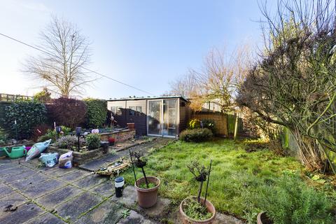 6 Cedar Avenue, Ruislip, HA4 6UH