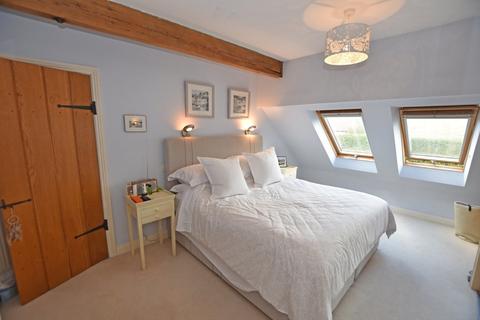 4 bedroom barn conversion for sale - Bilton Hall Drive, Harrogate, HG1 4DW