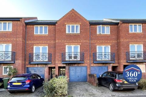 8, Maritime Court Haven Road, Exeter, EX2 8GP