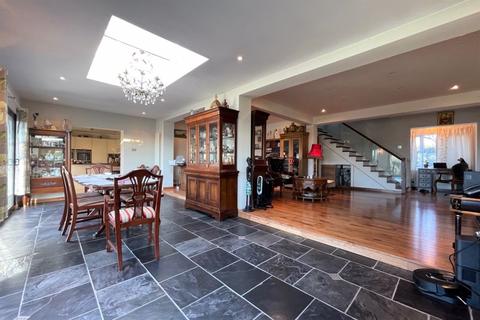 5 bedroom detached house for sale - Ditchling Road, Brighton