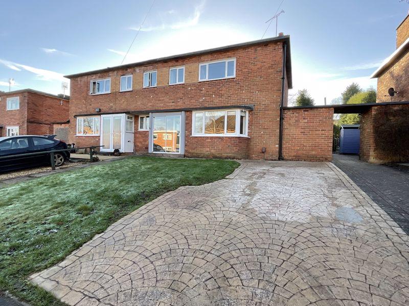 Brookside Lane, Stone 3 bed semidetached house £189,950