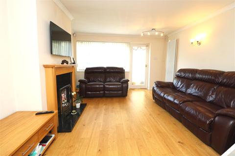 32 Pennyfields, Warley, Brentwood, CM14 5JP