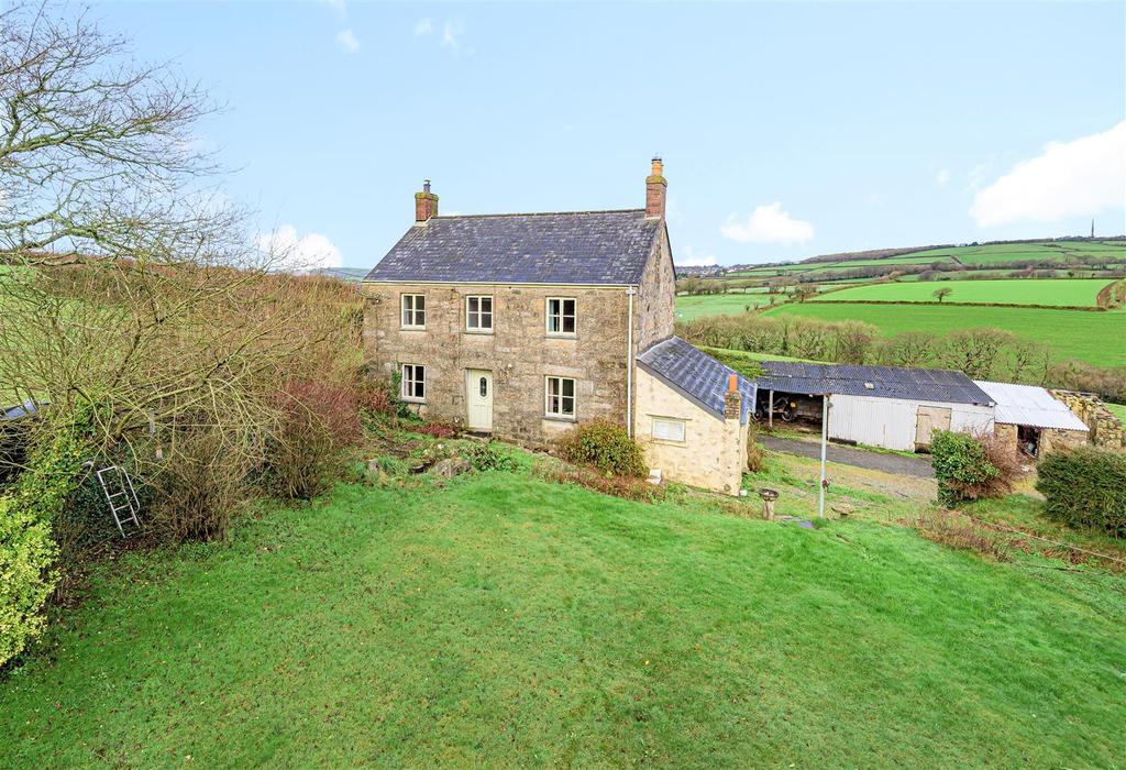Tregullon, Bodmin 4 bed detached house £500,000
