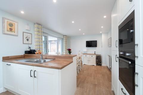 22 Longbridge Drive, Easingwold, York, YO61 3FH
