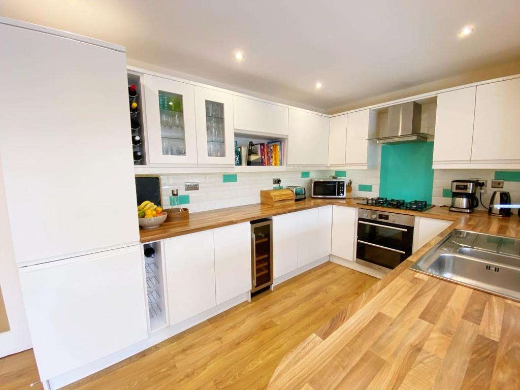 Breakfast kitchen / family room