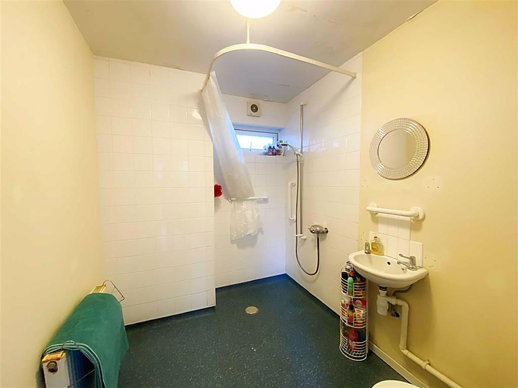 WC/Shower Room