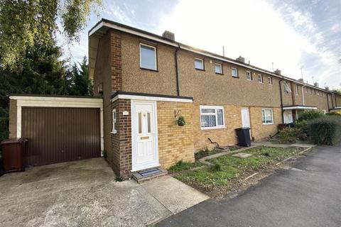 5 bedroom end of terrace house to rent - Cheviots, Hatfield