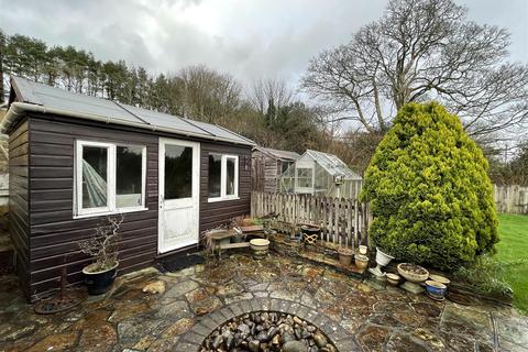 19 Menacuddle Lane, St Austell, PL25 5QN