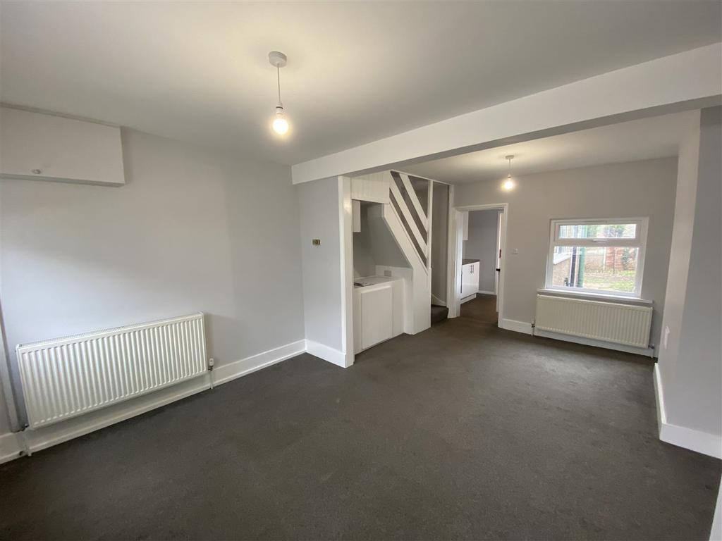 New Road, South Darenth, Kent 2 bed terraced house £1,000 pcm (£231 pw)