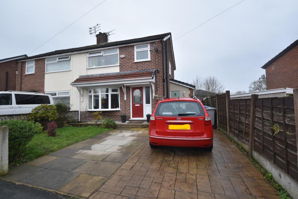 Langdale Road, Partington, M31 3 bed semidetached house £265,000