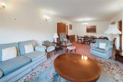 3 bedroom apartment for sale - Lodge Close, Edgware, HA8
