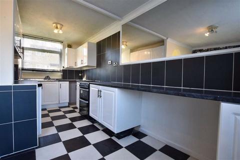 3 Alfoxden, Wellingborough, NN8 3DY
