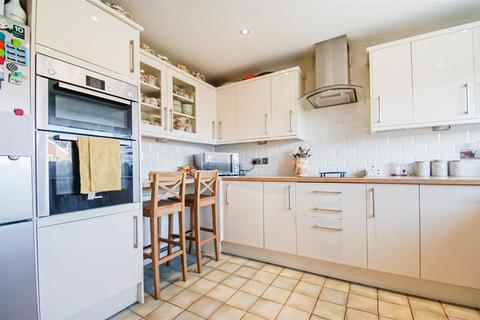 3 bedroom semi-detached house for sale - St. Chads Road, Bishops Tachbrook, Leamington Spa