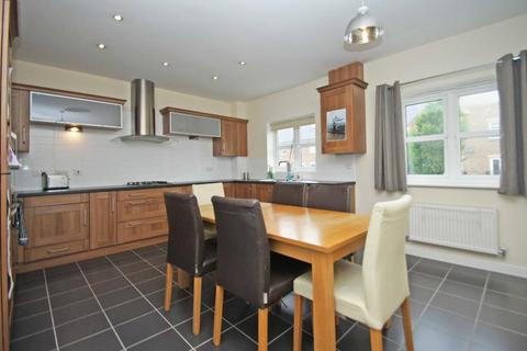 12 Alnwick View, Leeds, LS16 5RP