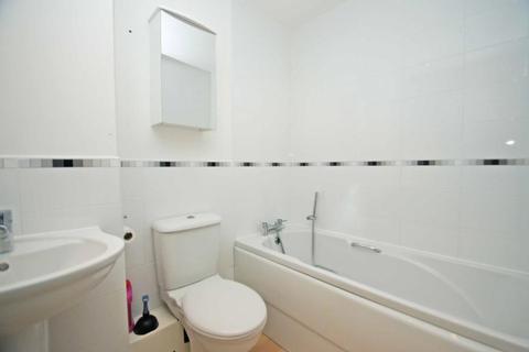 12 Alnwick View, Leeds, LS16 5RP