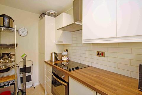 25, Bridgewater Court Grove Lane, Leeds, LS6 4AQ