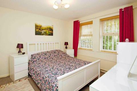 25, Bridgewater Court Grove Lane, Leeds, LS6 4AQ