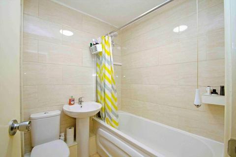 25, Bridgewater Court Grove Lane, Leeds, LS6 4AQ