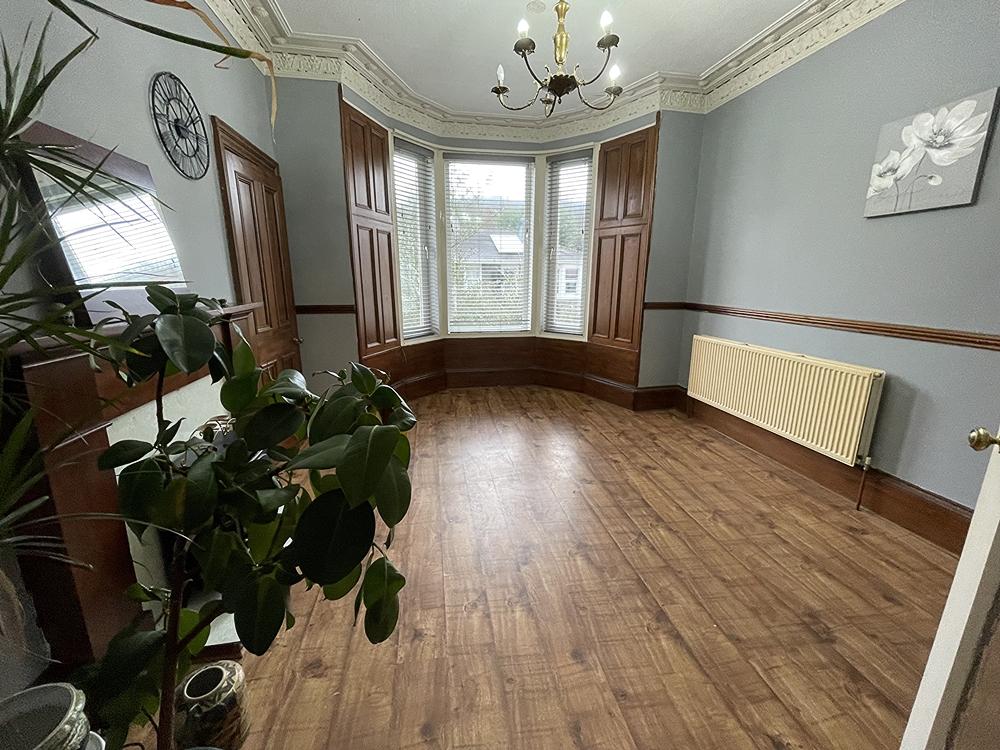 Alexander Street, Dunoon, Argyll and Bute, PA23 2 bed flat £95,000