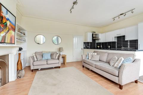 2 bedroom flat to rent - Charlton Road Blackheath SE3