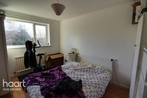 8 Belvedere Close, Guildford, GU2 9NP