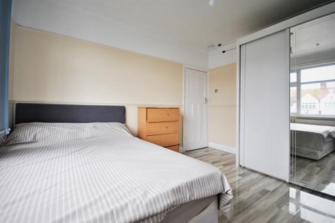 1 bedroom in a house share to rent - Brangbourne Road Bromley BR1