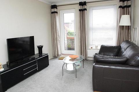 2 bedroom apartment to rent - Haslers Court, Fryerning Lane, CM4