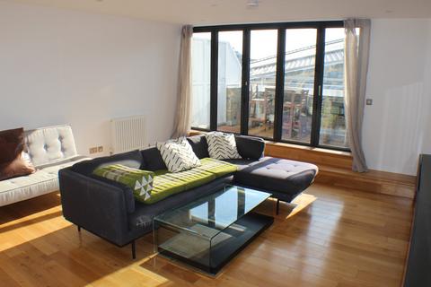 2 bedroom penthouse to rent, Oval Mansions, Kennington