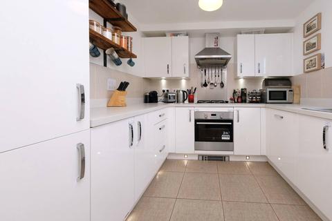 9 Clippens Drive, Edinburgh, EH17 8TU