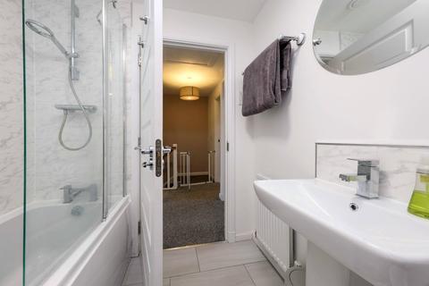 9 Clippens Drive, Edinburgh, EH17 8TU
