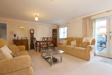 1 bedroom retirement property for sale - Church Lane, Lymington SO41