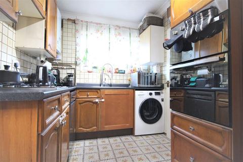 20 Highstead Crescent, Erith, DA8 3JD