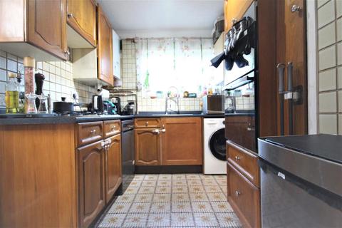 20 Highstead Crescent, Erith, DA8 3JD