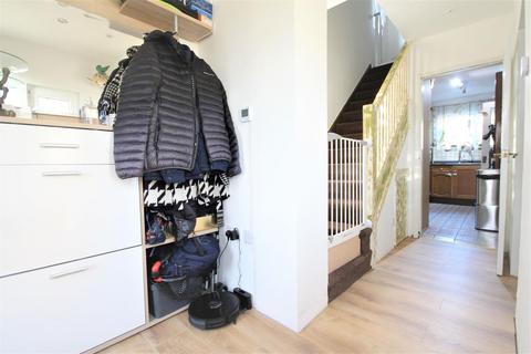 20 Highstead Crescent, Erith, DA8 3JD