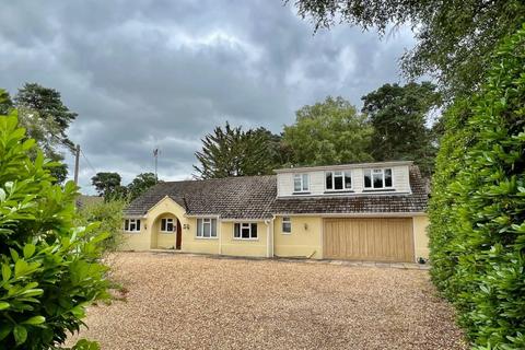 5 bedroom detached house for sale, Sandy Lane, St Ives, BH24 2LQ