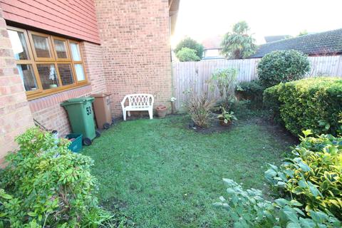 53 Trent Way, Worcester Park, KT4 8TW
