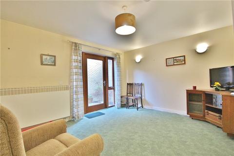 2 bedroom apartment for sale - Downside, Sunbury-on-Thames, Surrey, TW16