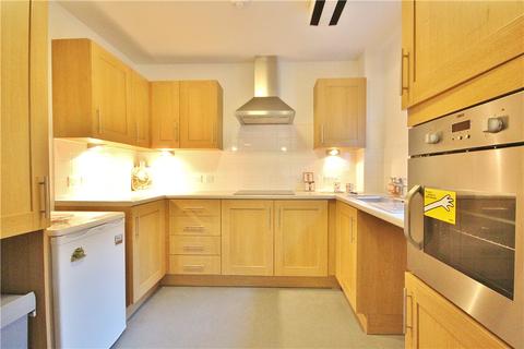 2 bedroom apartment for sale - Downside, Sunbury-on-Thames, Surrey, TW16
