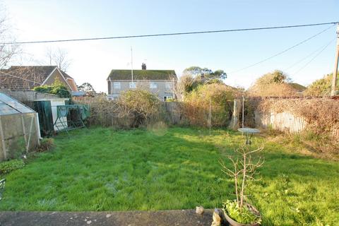 11 Links Crescent, St Marys Bay, Romney Marsh, TN29 0RS