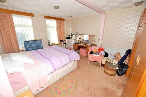11 Links Crescent, St Marys Bay, Romney Marsh, TN29 0RS