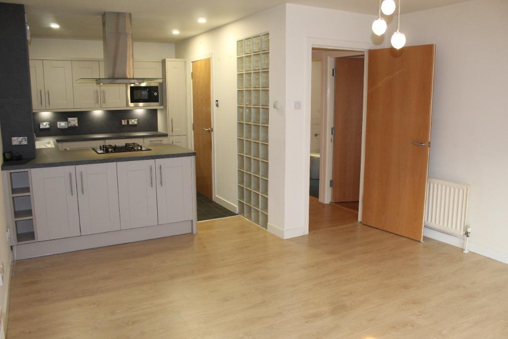 Ascot Gate, Anniesland, Glasgow, G12 2 bed flat £1,300 pcm (£300 pw)