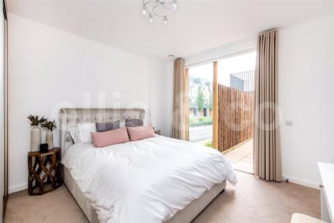 Flat 5, Caledonian Building, 5 Regiment Hill, London, NW7 1FS