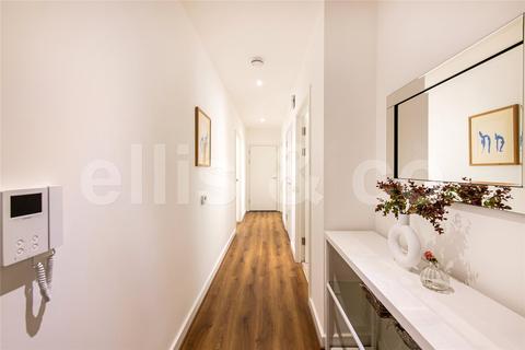 Flat 5, Caledonian Building, 5 Regiment Hill, London, NW7 1FS